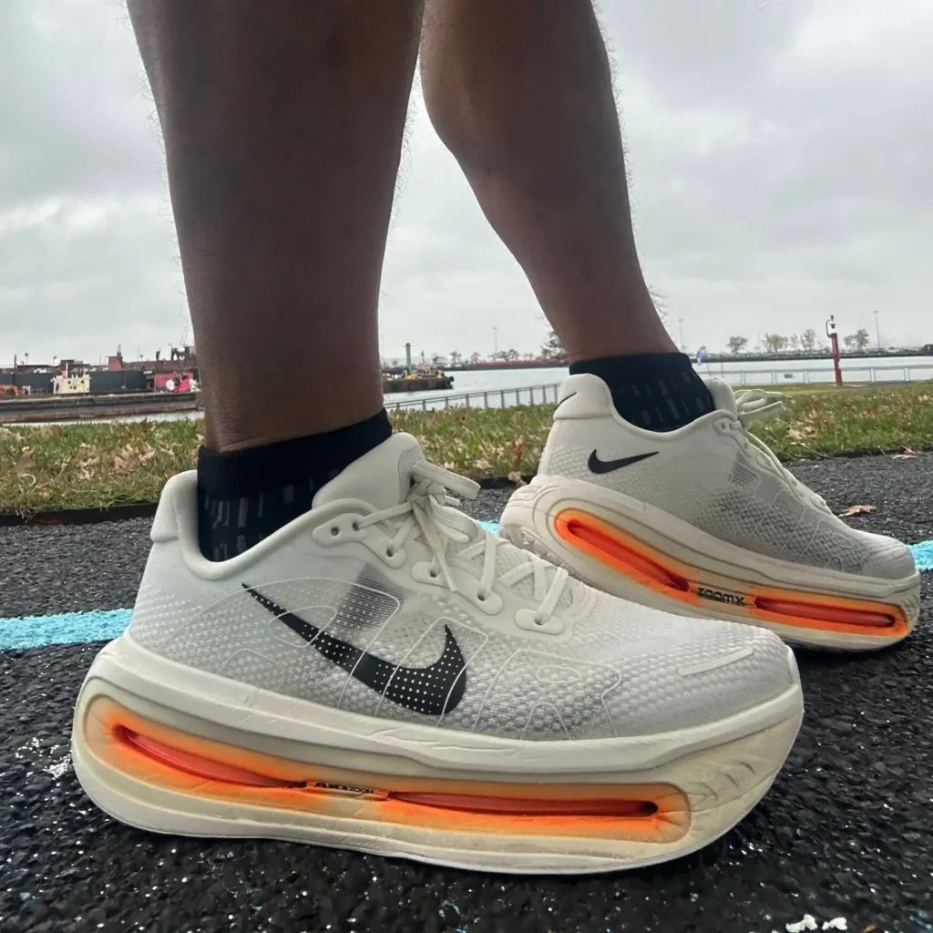 کفش دویدن Nike Vomero Premium